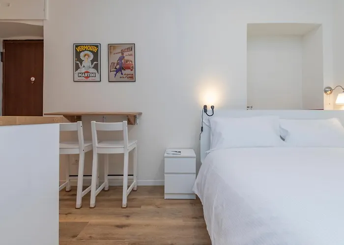 I Host - Pomponazzi Rosa